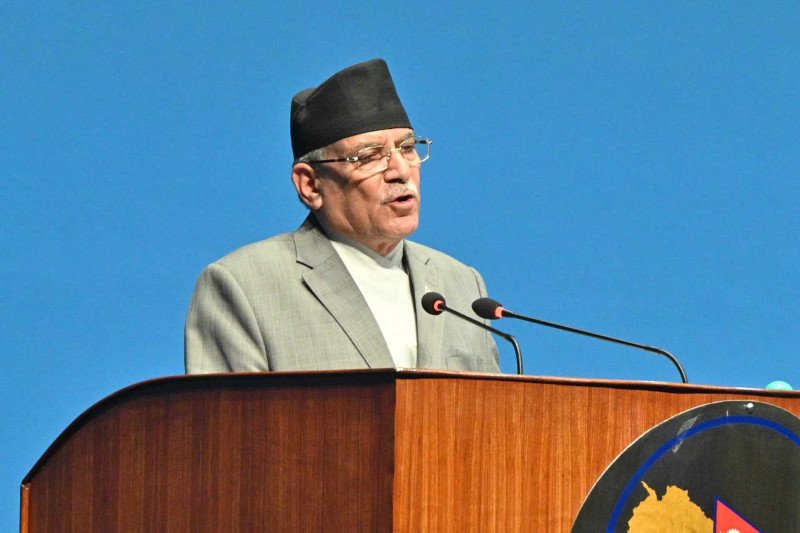 प्रचण्डलाई शिशिर खनालको प्रश्न- हेलिकोप्टर चढेको पैसा जनताको करबाट तिरिन्छ कि हजुरको गोजीबाट ?